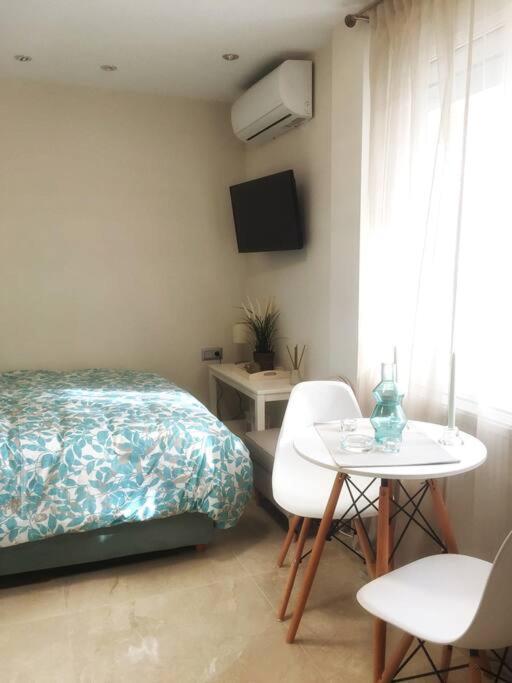 Emerald Mini Suite:Your Deluxe Studio In Kalamaria Thessalonique Extérieur photo